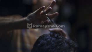 Hanya Memotong Tiga Helai Rambut Saat Umrah (Haji)