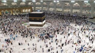 Yuk berhaji dan berqurban. Semoga Allah menerima amalan kita.